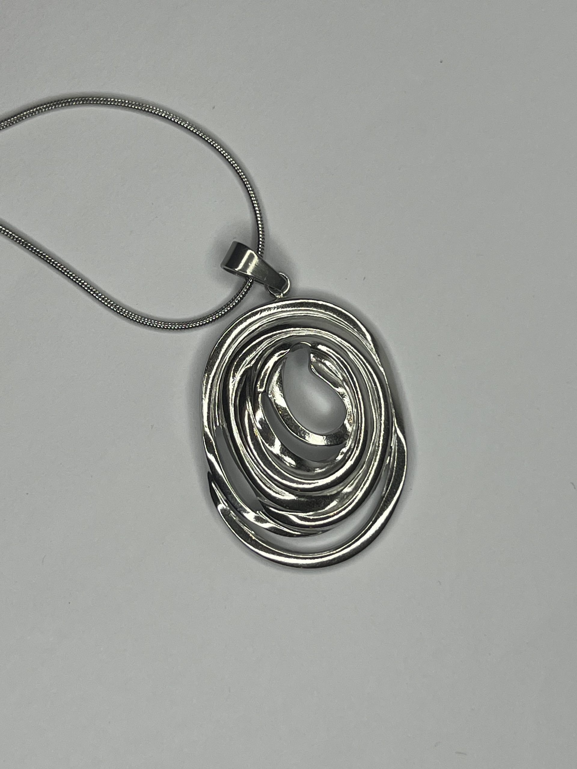 Echo Line Necklace vuagiaz.gr