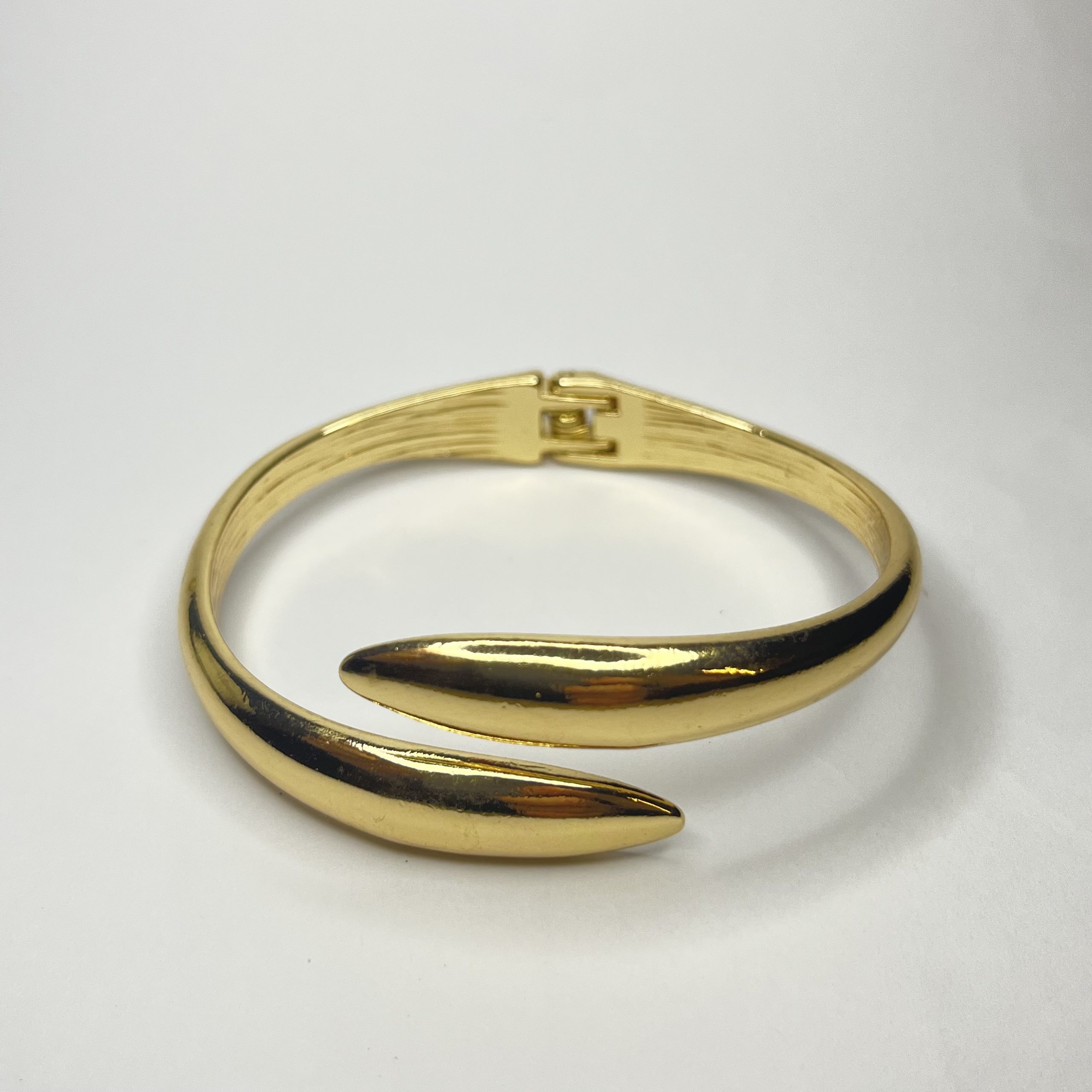 Sunlit Cuff — Χρυσαφένιο Βραχιόλι από Ανοξείδωτο Ατσάλι | Vuagiaz
