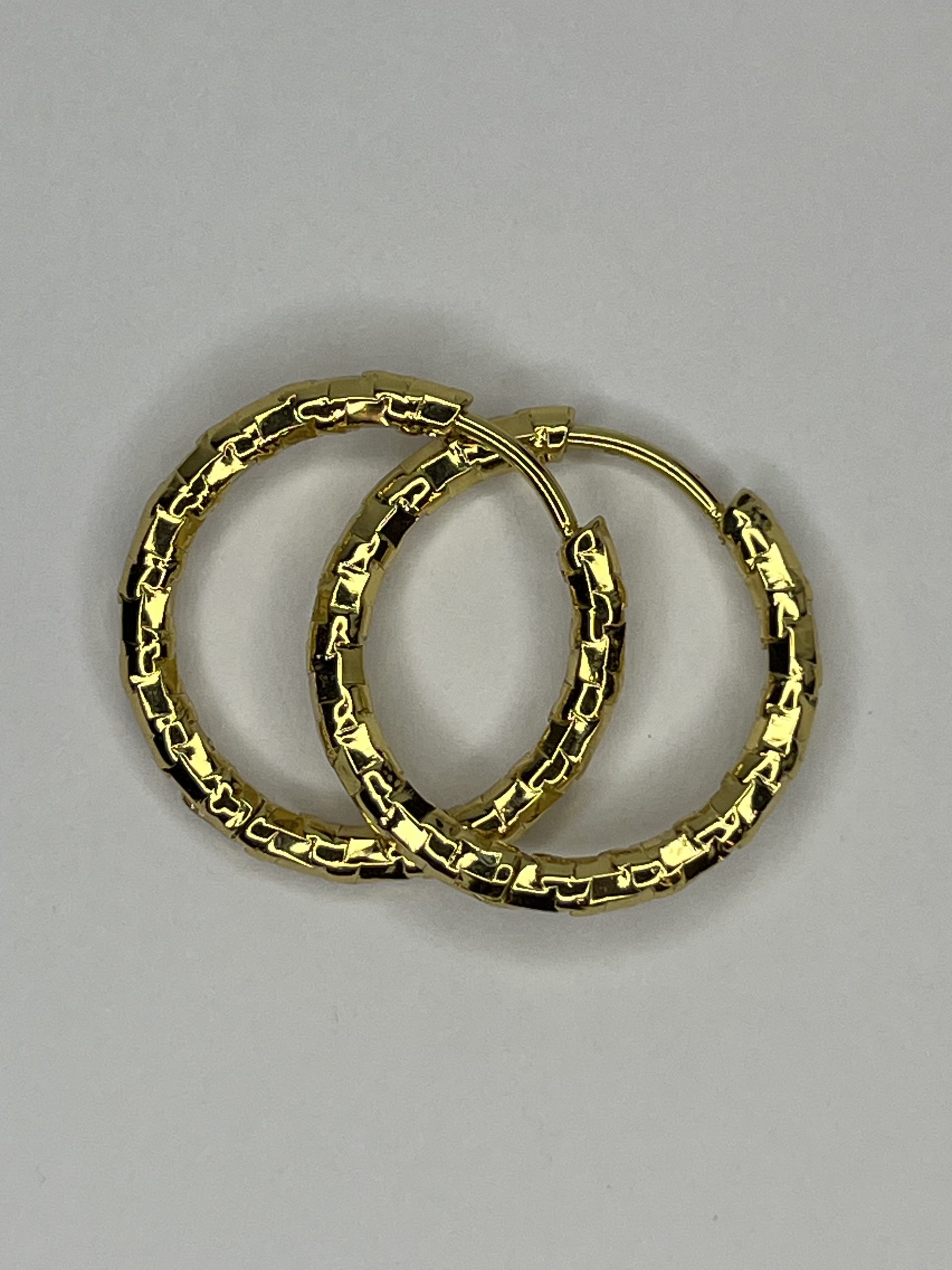Golden Geo Hoops alt — Χρυσαφένια γεωμετρικά σκουλαρίκια από ανοξείδωτο ατσάλι 21×16 mm